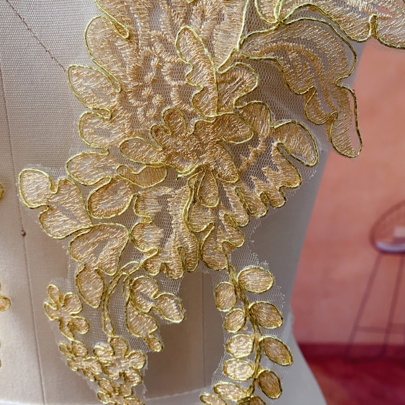 Gouden kantbies voor bruilofts - Embellish Craft recensie en prijs